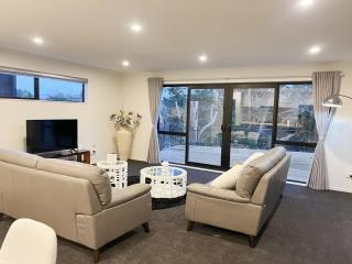 7th Heaven on Waikato River - Hamilton - 0
