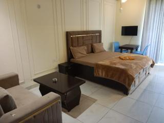 Northeye Studio Apartment Noida - Noida - 6