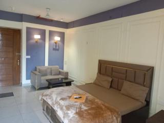 Northeye Studio Apartment Noida - Noida - 3