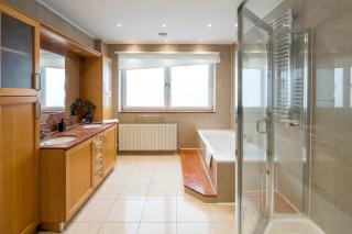Massive home for large families with Balcony and AC - Londra - 6
