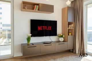 MoHost Urban 2 - Modern Retreat by the Mountains - 2