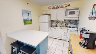 Islander Beach Resort 302 - 4
