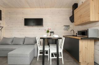 Wakacyjny Domek z ogródkiem w Pobierowie niedaleko plaży by Noclegi Renters - 4