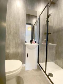 Eleven on Dragon - Boutique Hotel Rooms & Studio Apartment - 3