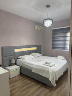 Chic Apartament Pazari I Ri New Bazaar - Tirana - 1
