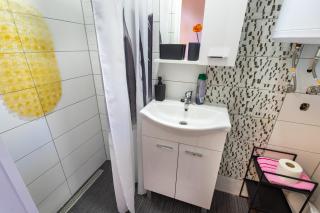Private Stone Cottage with Garden and BBQ - Gornji Proložac - 2