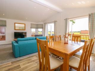 Oak Tree Holiday Lodge - Stowmarket - 3