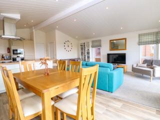 Oak Tree Holiday Lodge - Stowmarket - 2