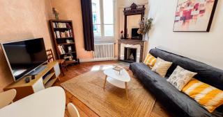 Hypercenter - At the foot of the Palais des Papes - Avignone - 7
