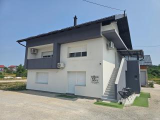 ENA 1 & 2 -BIG FREE parking - Karlovac - 6