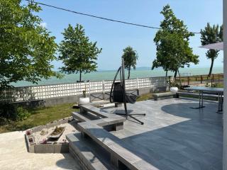 Sunset Beach House - Fonyód - 3
