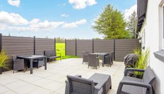 Stort Aktivitets-Feriehus Med Fri Badeland, Bowling, Badminton Og Tennis, - Henne - 5