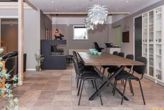 Stort Aktivitets-Feriehus Med Fri Badeland, Bowling, Badminton Og Tennis, - Henne - 4