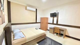Allisa Motel - - 1