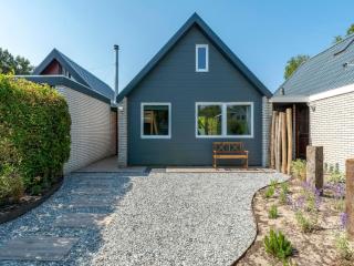Family Home near Dunes and Beach - Sint Maartensvlotbrug - 3