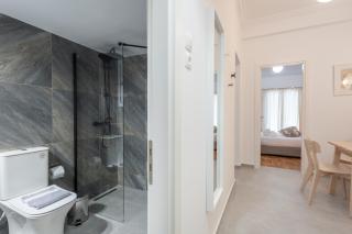 Fresh 2 bdrm Apt in Koukaki - Atene - 3