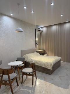 Sea Breeze Studio Apartment - Baku - 4