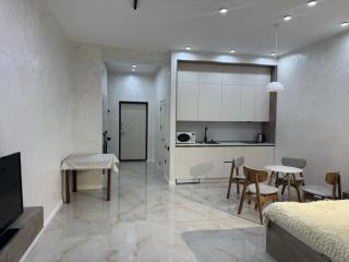 Sea Breeze Studio Apartment - Baku - 1
