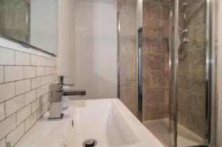 Penthouse City Centre Apartment - 2