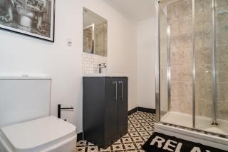 Penthouse City Centre Apartment - 4