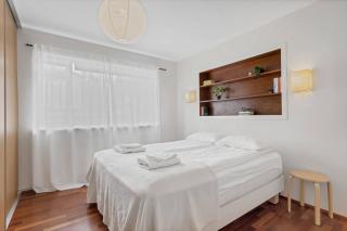 Stylish 2BR Apartment Close to City Center - Reykjavík - 7