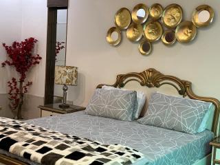 Comfortable luxury Bedroom - Faisalabad - 4