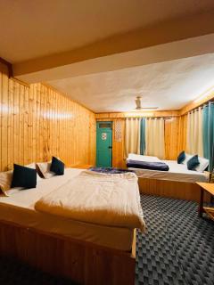 MeMooners Hostel & Riverside Cafe - 9