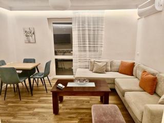 Kika Central Apartment - Tirana - 9