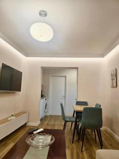 Kika Central Apartment - Tirana - 8