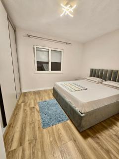 Kika Central Apartment - Tirana - 6