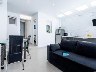 3 Charming Apartment in Las Americas - 2