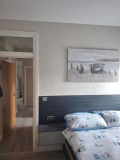 2 Bedroom UlsterApartments - Portrush - 7