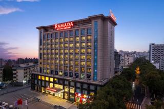 Ramada by Wyndham Zhangjiajie Tianmen Mountain - Zhangjiajie - 9