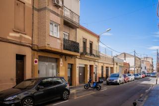 Enjoy Valencia: Deluxe Apartment with Terrace - 9