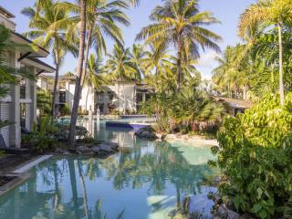 Pullman Port Douglas Sea Temple Resort and Spa - Port Douglas - 3