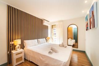 Stylish Seaview Apartment with Pool Access - 9