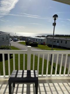 3 Bedroom, Sleep 6, Wi-Fi, Decking, Sea-View, Parking - Budleigh Salterton - 0