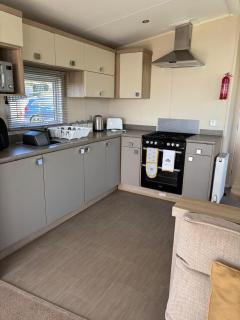 3 Bedroom, Sleep 6, Wi-Fi, Decking, Sea-View, Parking - Budleigh Salterton - 2