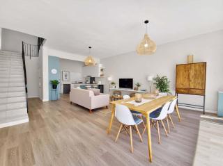 Lovely 3 Bedroom Apartments - 7