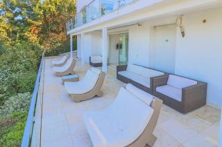 EDEN ROC Luxurious villa with sea view & huge pool in Cap d'Antibes - Antibes - 1