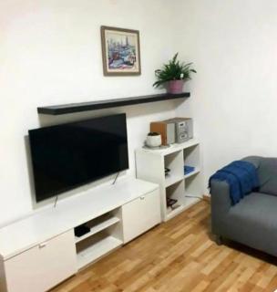 Cozy apartment near hospital - 0