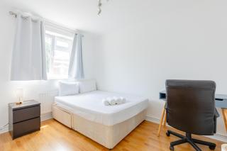 Well-located 3BD Flat with Private Balcony - Londra - 4