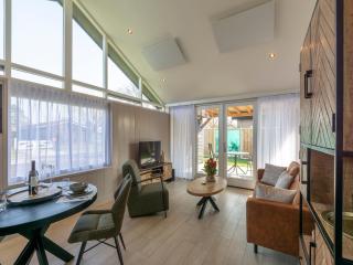 Wellness Home by Dutch Coast with Sauna - De Zandloper - 9