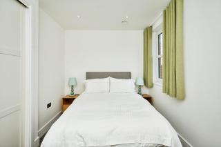 Castle View - Newport - 1