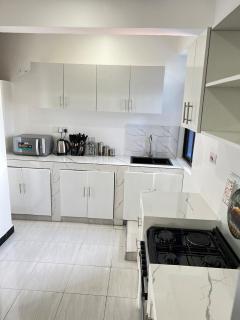 Modern 3BR in Masaki With Gym &Pool - Dar es Salaam - 1