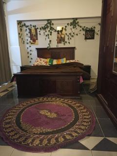 Golden Sweet Home - Banī Ghālib - 1