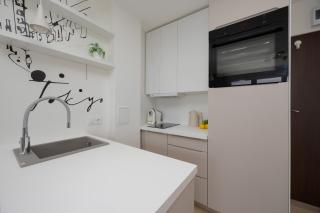 Stylish Studios located near PGE Narodowy by Noclegi Renters - Varsóvia - 3