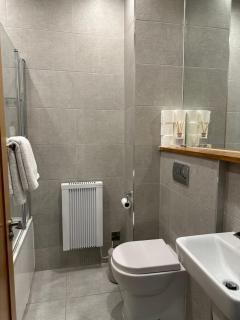 Modern 3 Bedroom Townhouse close to Galway City Centre & Salthill - Galway - 1