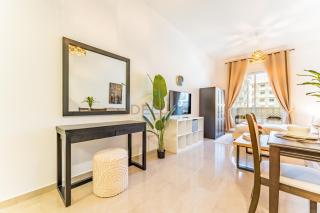 Studio with Balcony Overlooking the Community, Walking Distance from the Park, Hanover Square HSS, Jumeirah Village Circle by Deluxe Holiday Homes - 7