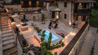 La Villa de Madeleine - Stone Villa with outdoor hot tub in Arcadia, Peloponnese - 0